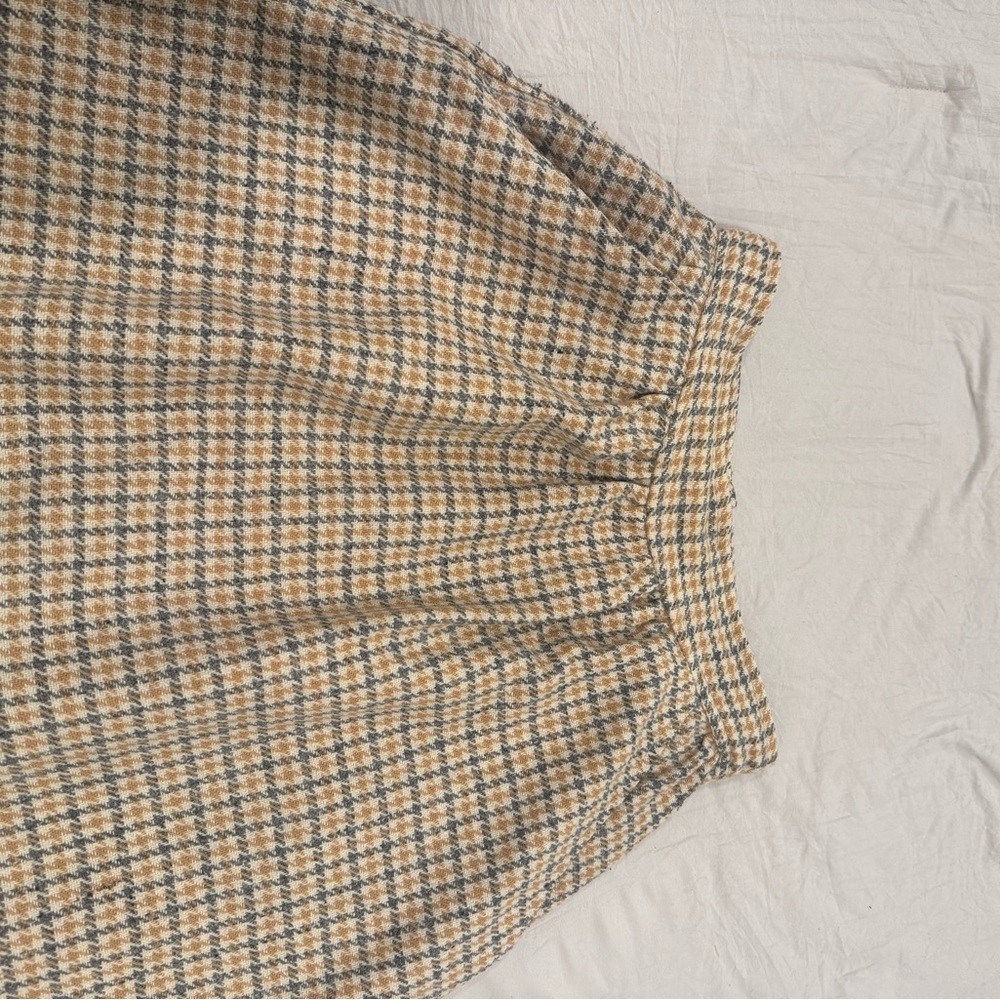 Chic Houndstooth A-Line Skirt